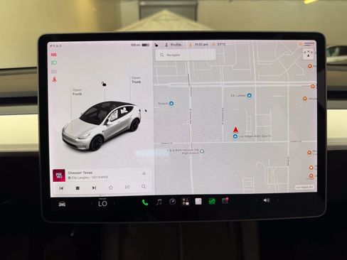 Used 2021 Tesla Model Y Long Range AWD/4WD image 17