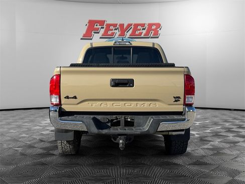 Used 2017 Toyota Tacoma SR5 image 4