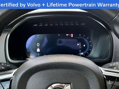 Certified 2025 Volvo XC90 B6 Plus image 27