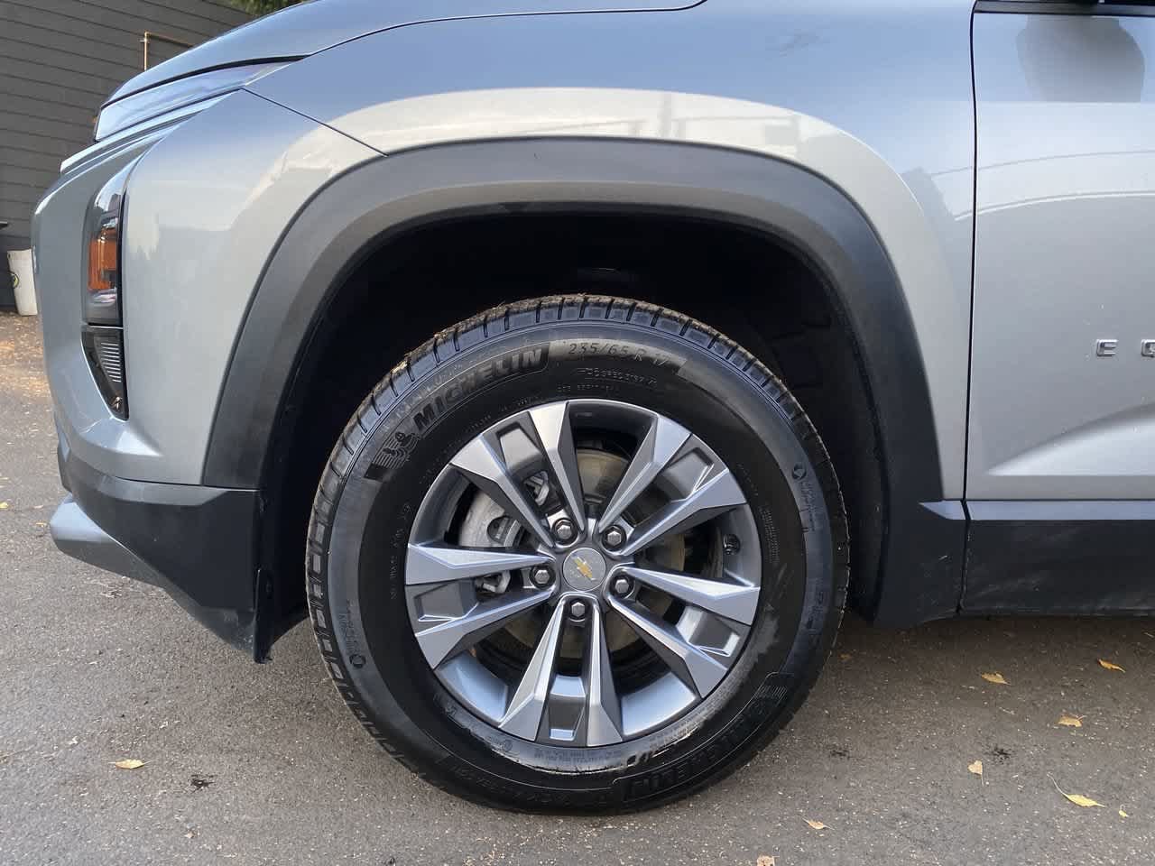 Used 2026 Chevrolet Equinox LT AWD/4WD image 11
