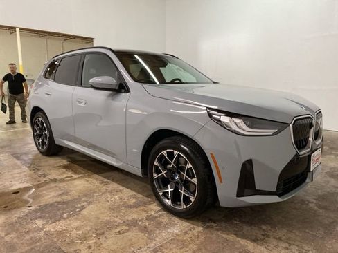 Used 2025 BMW X3 xDrive30i AWD/4WD image 7