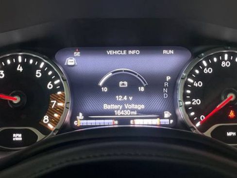 Used 2023 Jeep Renegade Altitude w/ Sun/Sound Group AWD/4WD image 33