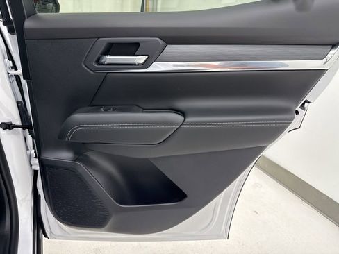 New 2026 GMC Terrain Elevation w/ Elevation Premium Package image 11