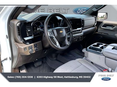Used 2023 Chevrolet Silverado 1500 LT w/ Max Trailering Package AWD/4WD image 13