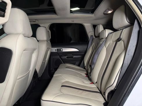Used 2014 Lincoln MKX FWD w/ Equipment Group 101A image 22