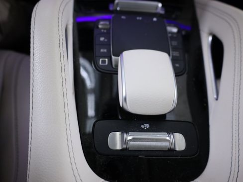 Used 2025 Mercedes-Benz GLS 450 4MATIC image 24