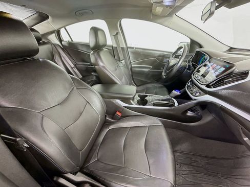 Used 2018 Chevrolet Volt LT w/ LT Driver Confidence Package image 29