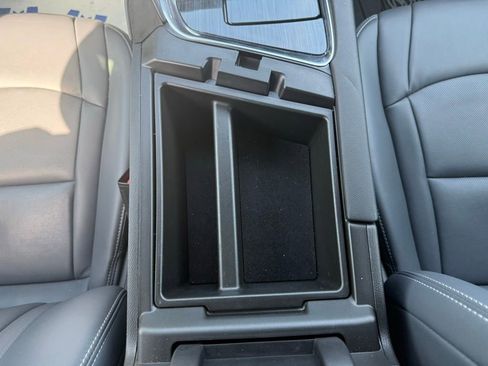 Used 2024 Buick Enclave Essence FWD image 26