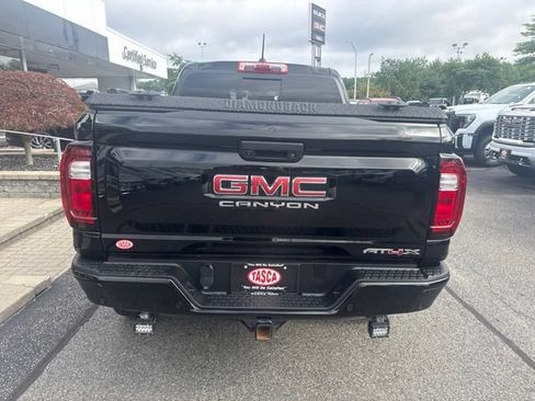 Used 2023 GMC Canyon AT4X AWD/4WD image 9