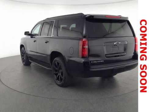 Used 2018 Chevrolet Suburban LT image 4