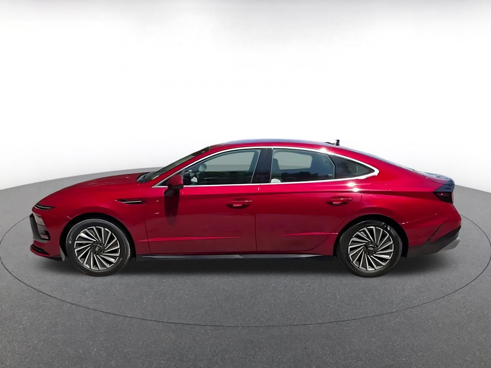 Used 2025 Hyundai Sonata SEL FWD image 8