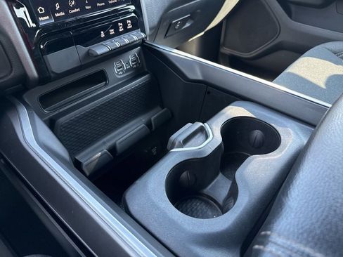 Used 2023 RAM 1500 Big Horn AWD/4WD image 23