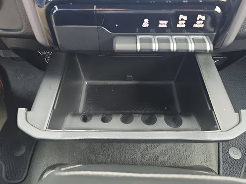 Used 2023 RAM 1500 Laramie AWD/4WD image 25