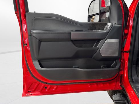 Used 2023 Ford F350 Lariat w/ Sport Appearance Package image 17