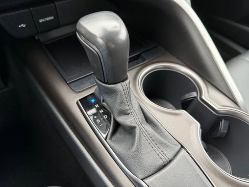Used 2022 Toyota Camry SE image 26