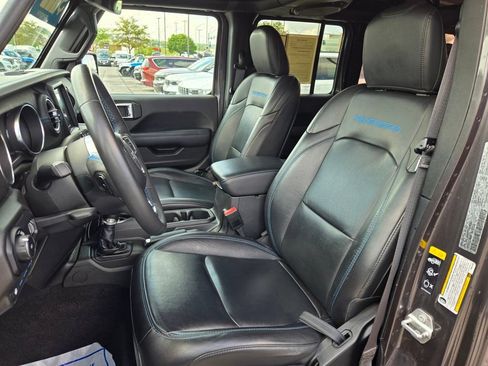 Used 2023 Jeep Wrangler Unlimited Rubicon 4xe AWD/4WD image 15