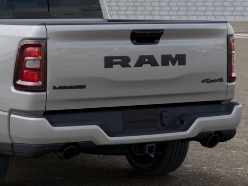 New 2026 RAM 1500 Laramie AWD/4WD image 13