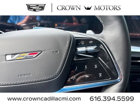 New 2026 Cadillac Escalade V w/ LPO, ONYX Package AWD/4WD image 15