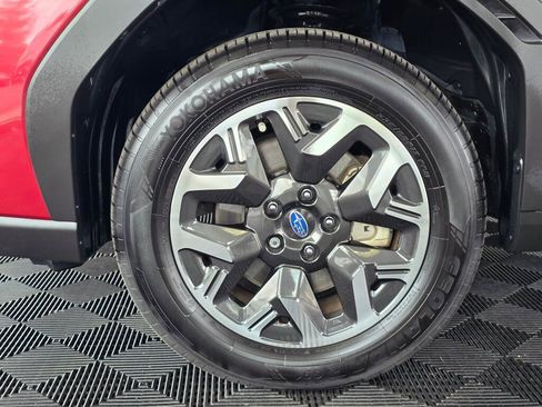 Used 2025 Subaru Forester AWD/4WD image 10