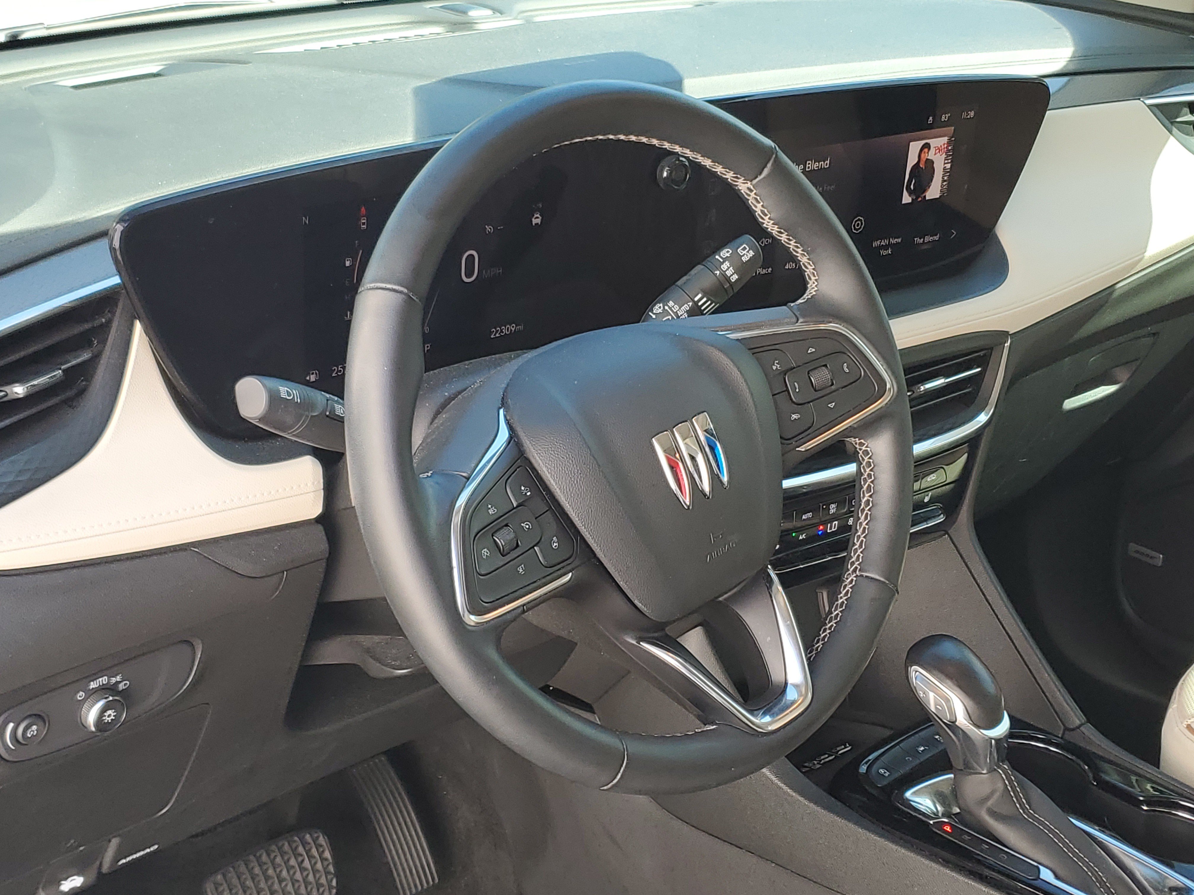 Used 2024 Buick Encore GX Avenir w/ Avenir Technology Package FWD image 10