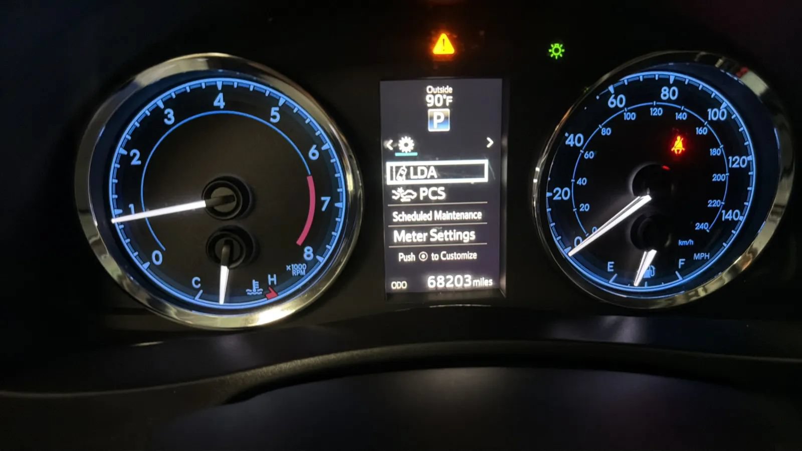 Used 2017 Toyota Corolla SE w/ SE Premium Package FWD image 12