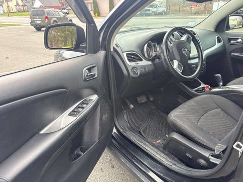 Used 2013 Dodge Journey SXT w/ Popular Equipment Group AWD/4WD image 9