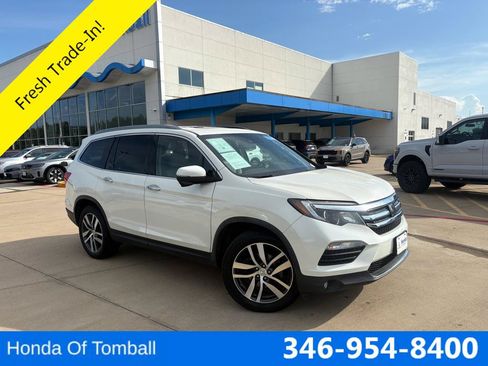 Certified 2018 Honda Pilot Touring image 1