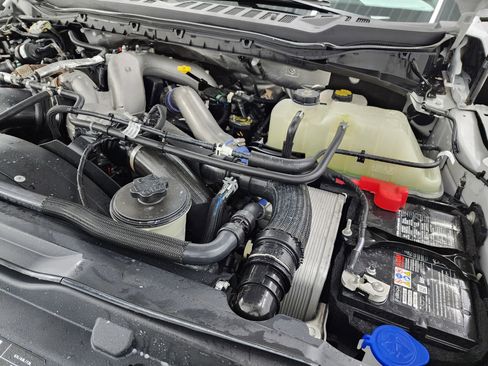 Used 2025 Ford F350 XL image 18