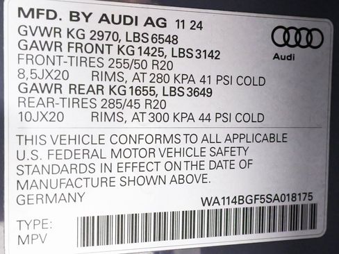 Used 2025 Audi Q6 e-tron Premium image 71