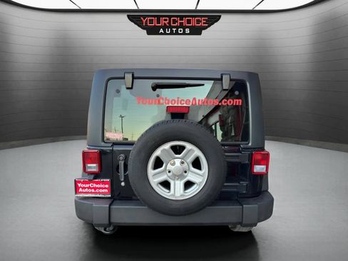 Used 2015 Jeep Wrangler Unlimited Sport AWD/4WD image 4