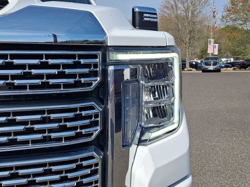 Used 2023 GMC Sierra 2500 Denali w/ Denali Ultimate Package image 11