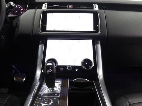 Used 2019 Land Rover Range Rover Sport Supercharged image 18