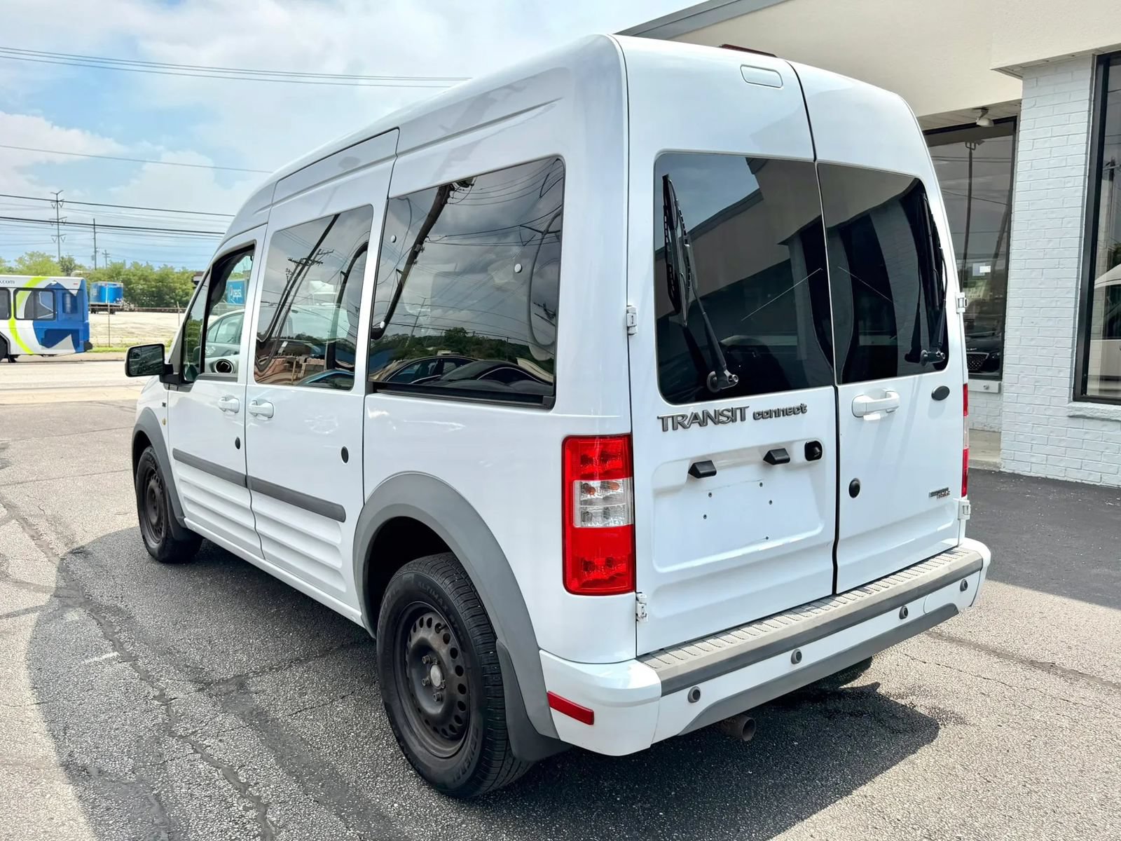 Used 2011 Ford Transit Connect XLT Premium FWD image 5