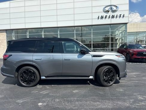 Certified 2026 INFINITI QX80 4WD w/ Sport Exterior Package image 10
