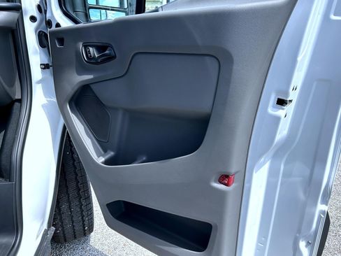 New 2026 Ford Transit 250 148 Medium Roof w/ Load Area Protection Package RWD image 15