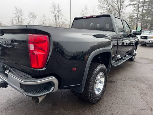 Used 2021 Chevrolet Silverado 3500 LT w/ Convenience Package image 11