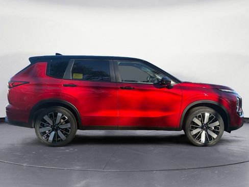 New 2026 Mitsubishi Outlander SE image 6