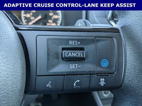 Used 2023 Nissan Rogue SV image 11