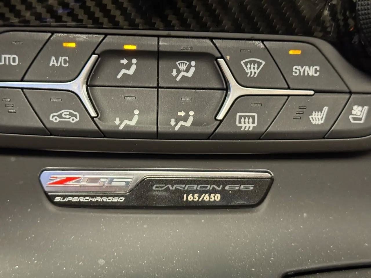 Used 2018 Chevrolet Corvette Z06 w/ Carbon 65 Edition RWD image 18