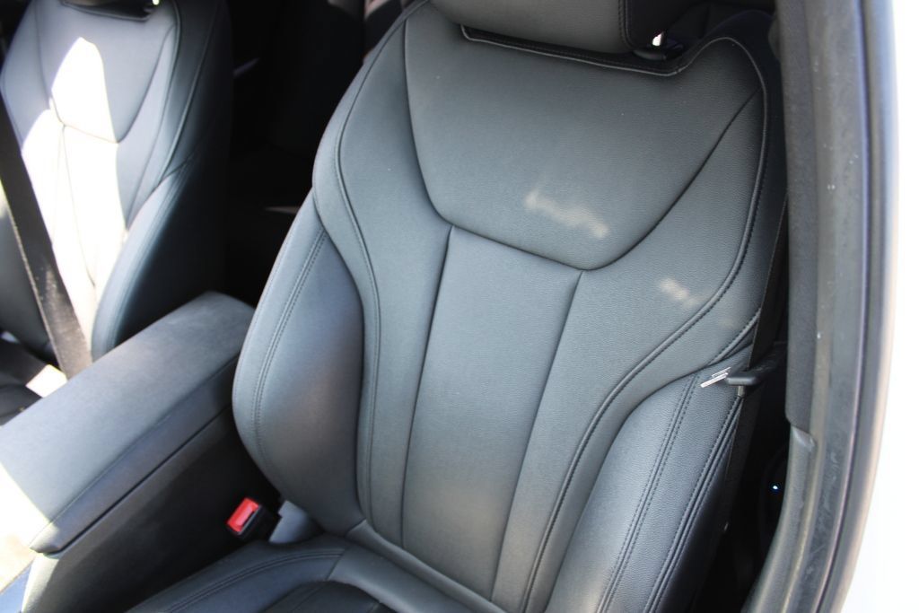 Used 2021 BMW 330i Sedan w/ M Sport Package RWD image 19