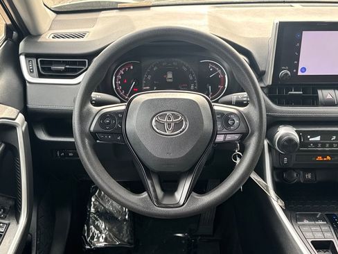 Used 2023 Toyota RAV4 LE image 13