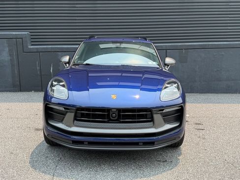 Certified 2026 Porsche Macan Turbo AWD/4WD image 12