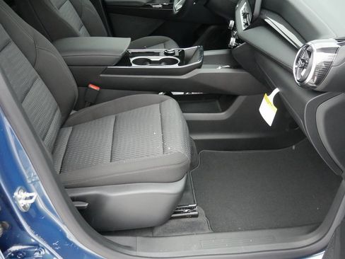 New 2026 Chevrolet Equinox LT image 19