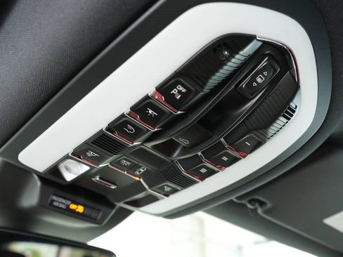 New 2025 Porsche Macan Turbo image 36