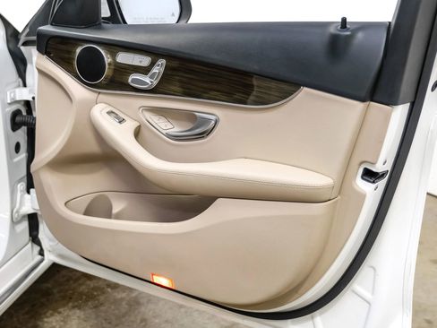 Used 2018 Mercedes-Benz C 300 C 300 Sedan 4D image 38