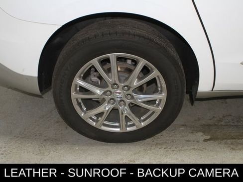 Used 2023 Buick Enclave Essence w/ Experience Buick Package FWD image 5