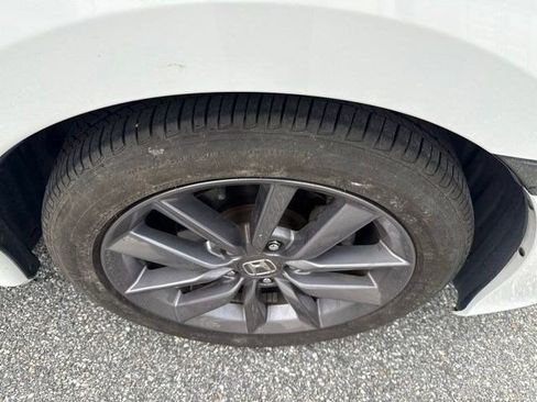 Used 2021 Honda Civic EX-L image 5