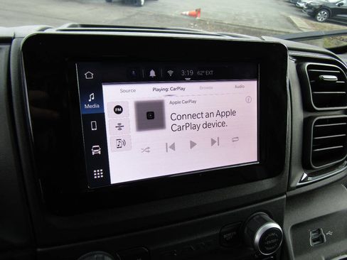 Used 2024 RAM ProMaster 2500 w/ Convenience Group image 14