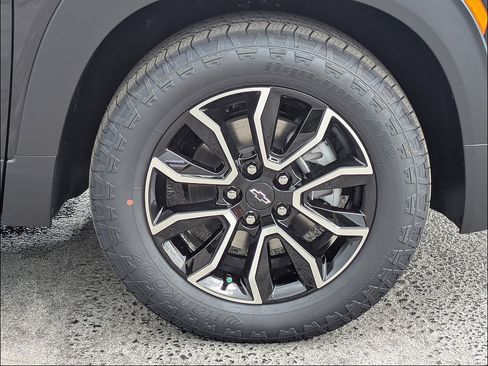 New 2026 Chevrolet TrailBlazer ACTIV w/ Convenience Package FWD image 12