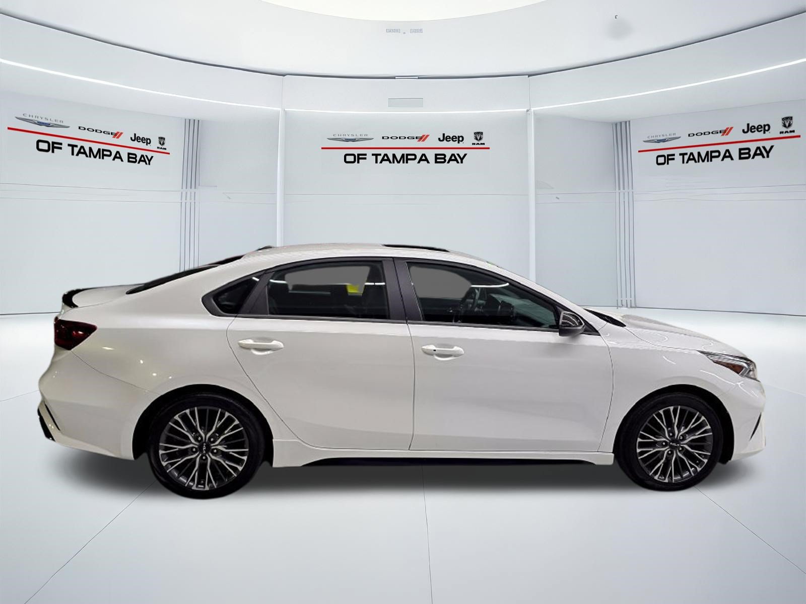 Used 2024 Kia Forte GT-Line w/ GT-Line Premium Package FWD image 7